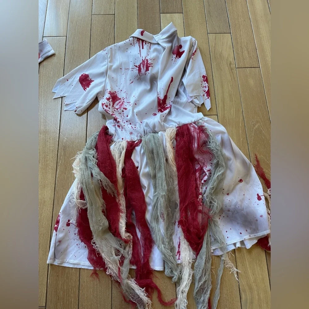 Kids Spirit of Halloween Zombie Nurse size Large